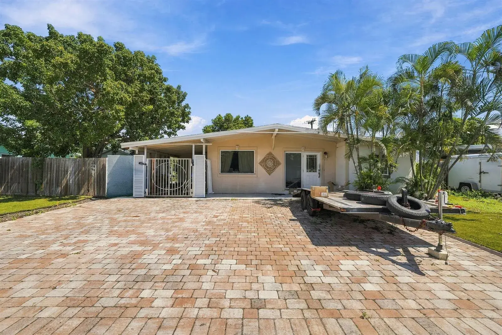 4320 NE 18TH Avenue, Pompano Beach FL 33064