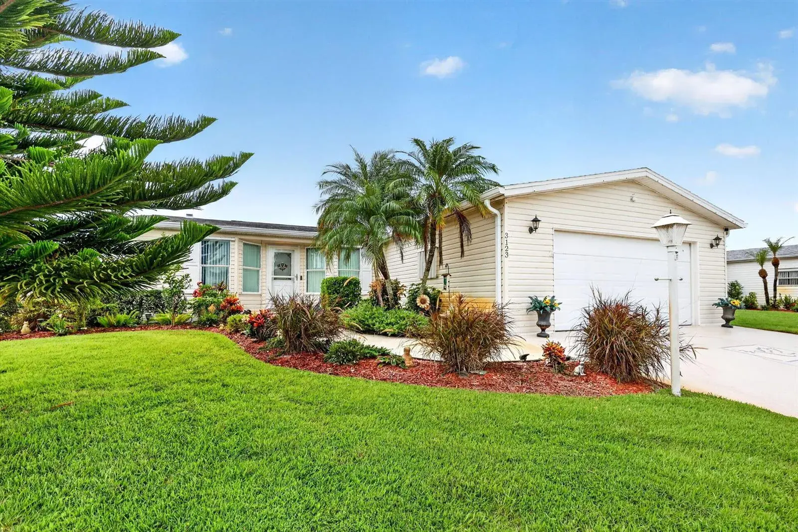 3123 SCARLET TANGER Court, Port St. Lucie FL 34952
