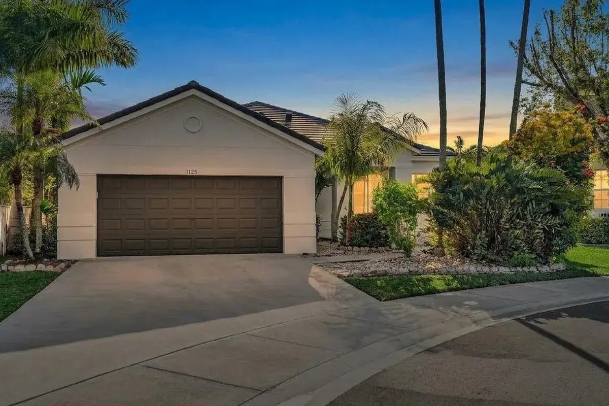 1125 Sunflower Circle, Weston FL 33327