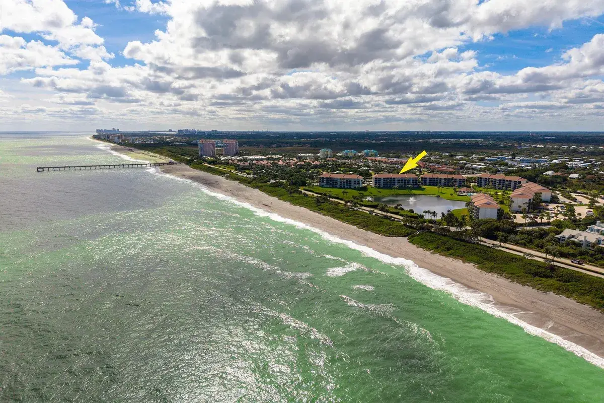 601 S SEAS Drive # 204, Jupiter FL 33477