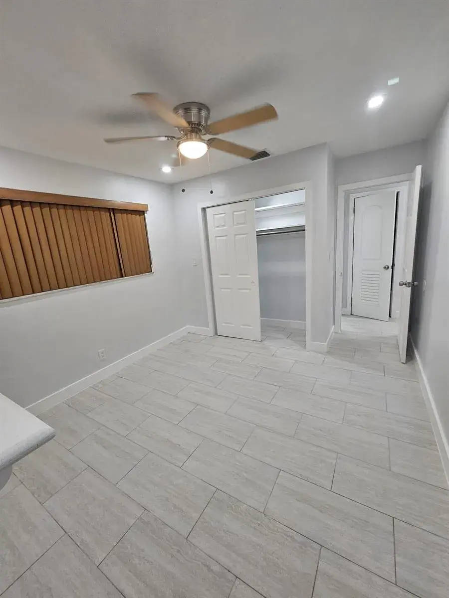2040 SW 41st Avenue # 3, Fort Lauderdale FL 33317