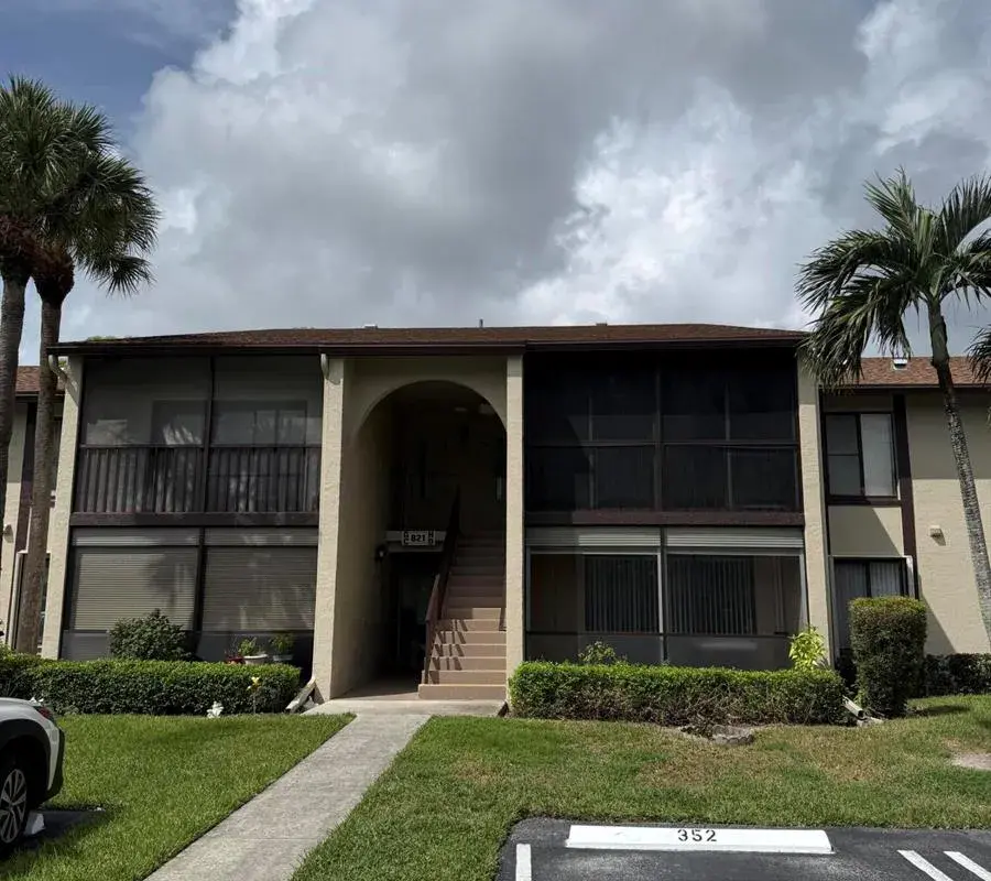 821 SKY PINE Way # C2, FL 33415