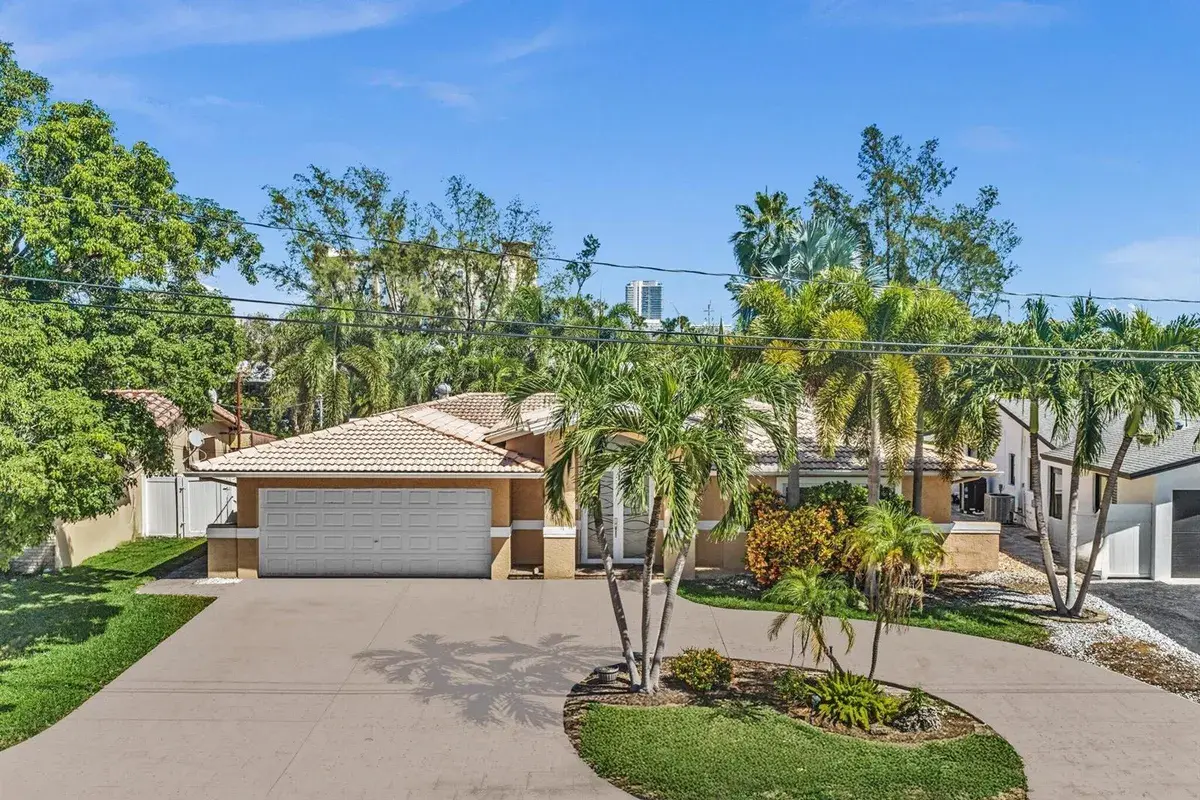 948 SE 10TH Court, Pompano Beach FL 33060