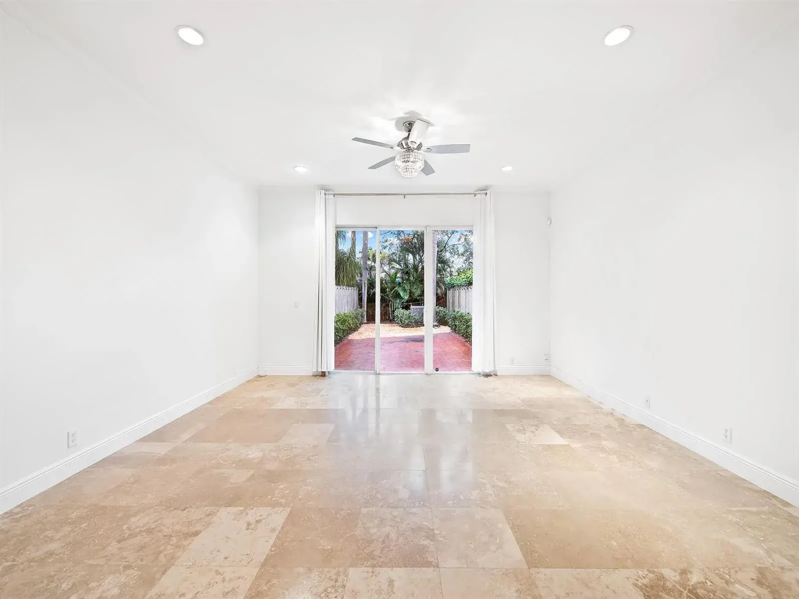 1226 NE 14th Avenue, Fort Lauderdale FL 33304