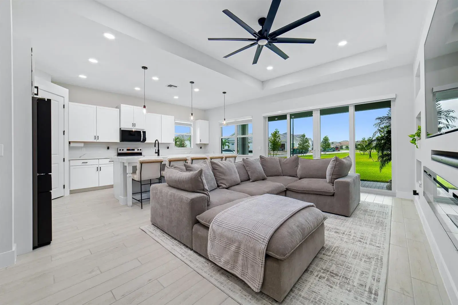 14176 Foothill Falls Way, Westlake FL 33470