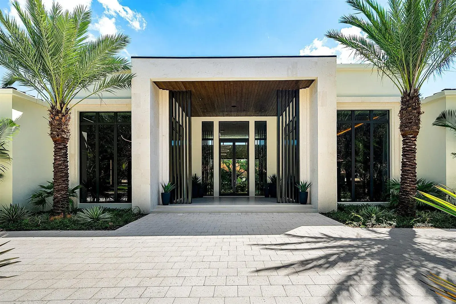 2480 NW 43RD Street, Boca Raton FL 33431