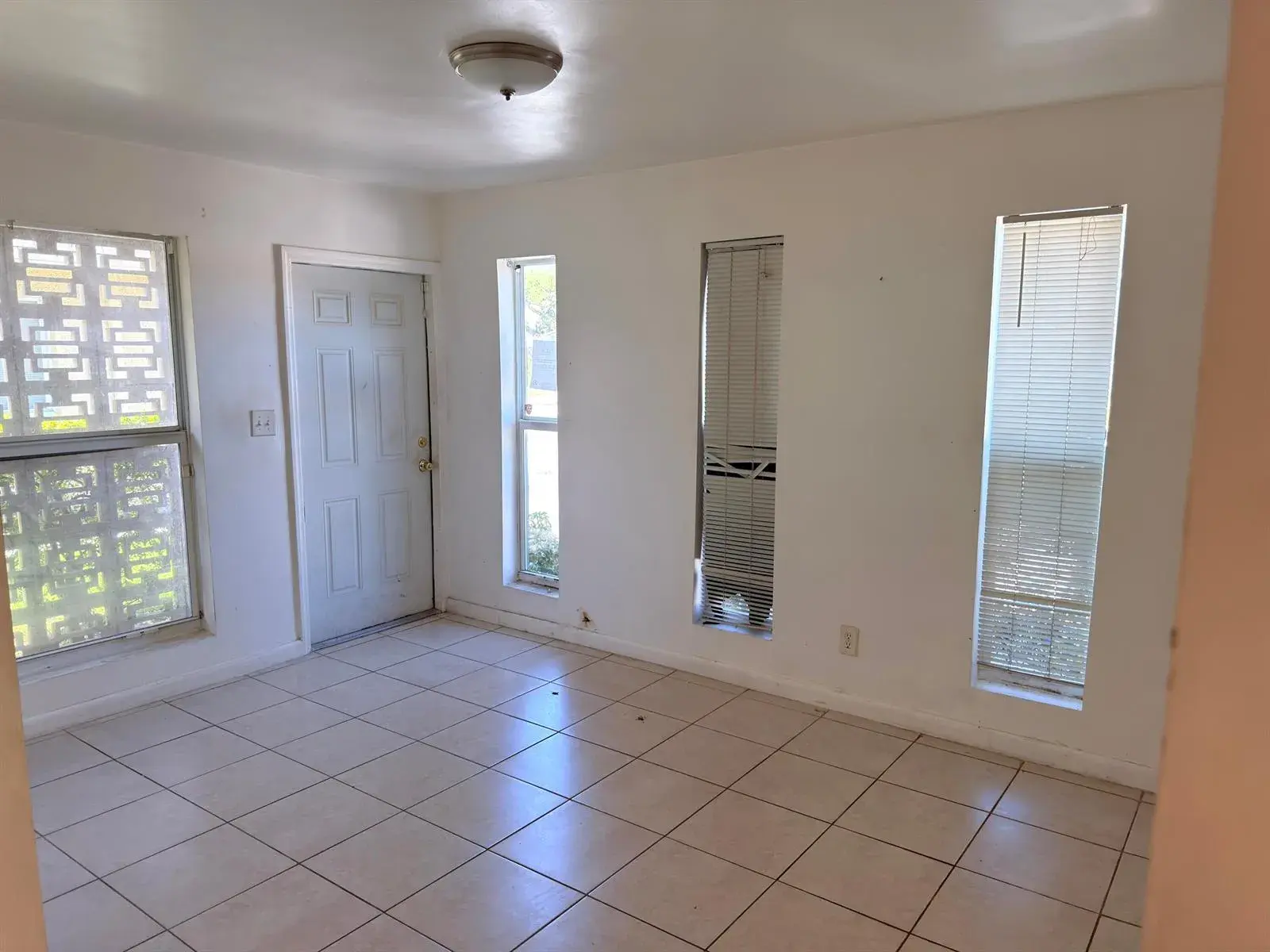635 NW 22ND Road, Fort Lauderdale FL 33311