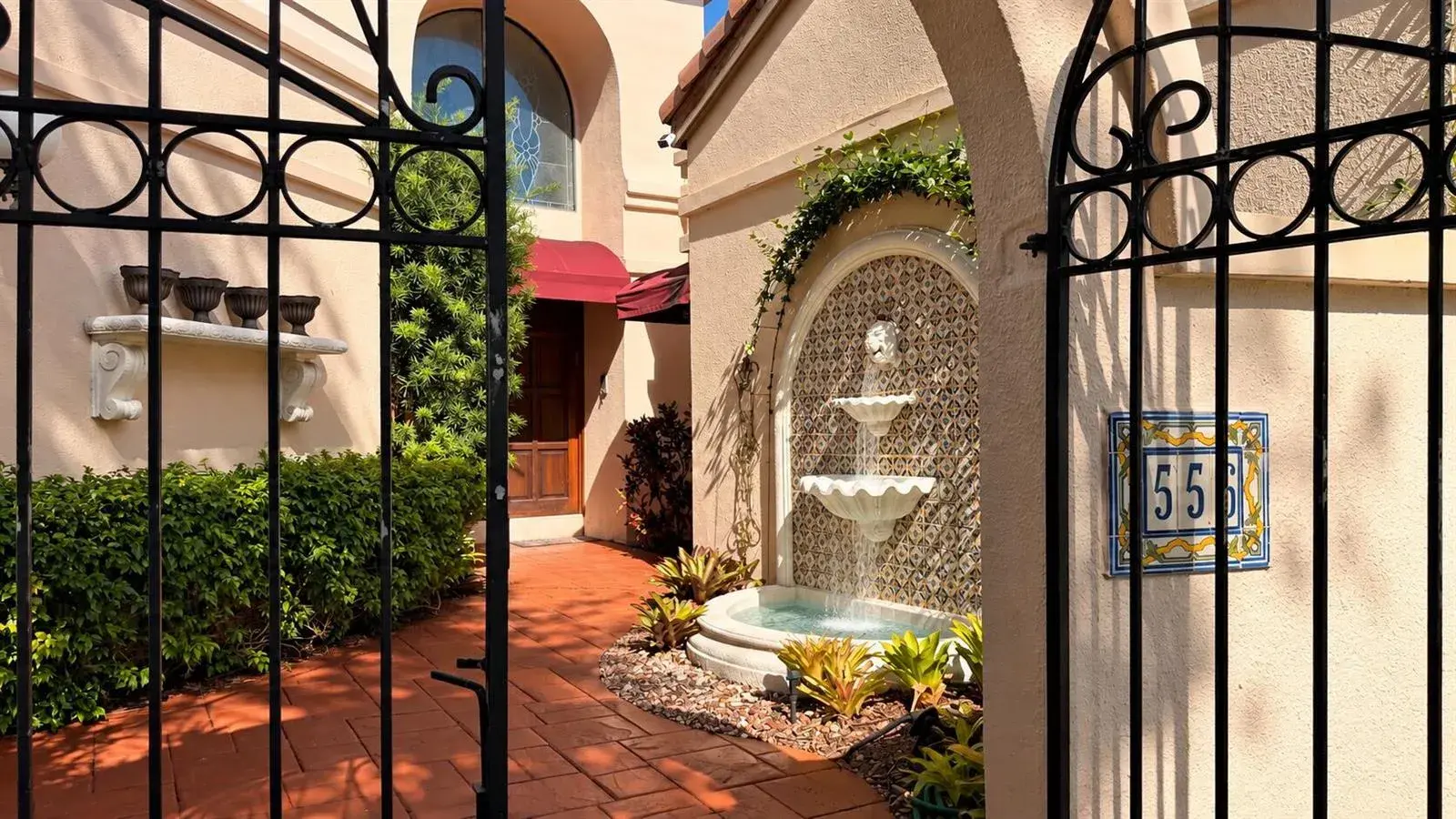 556 Deer Creek Via Genova, Deerfield Beach FL 33442