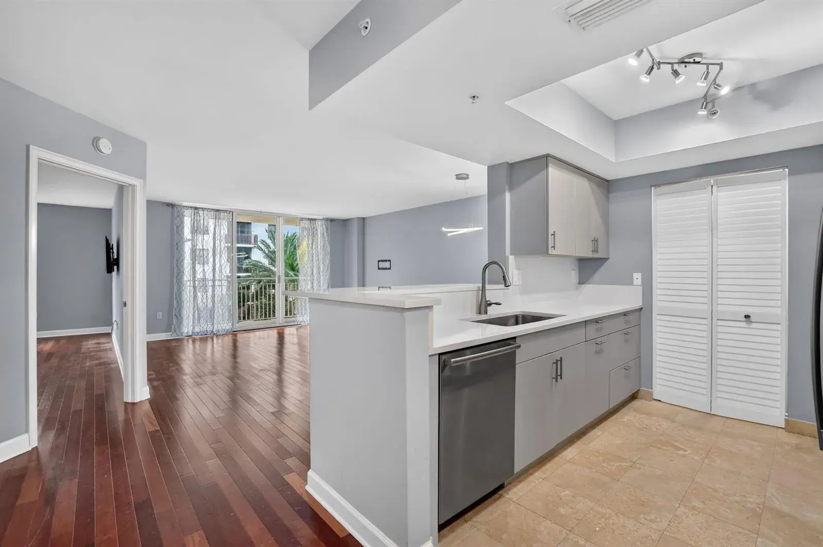 99 SE Mizner Boulevard # 435, Boca Raton FL 33432