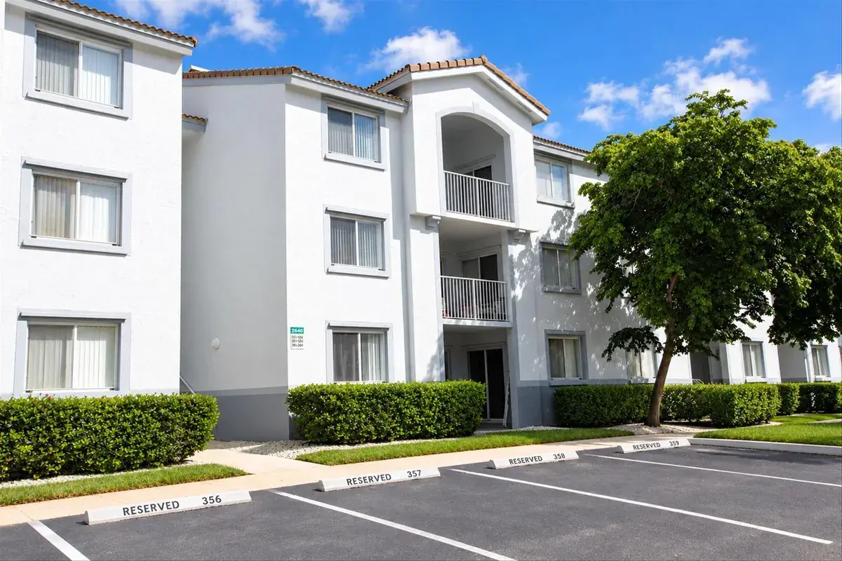 2640 S University Drive # 222, Davie FL 33328