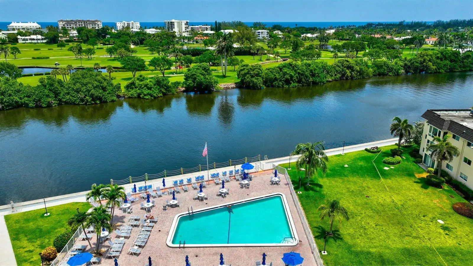 17 COLONIAL CLUB Drive # 205, Boynton Beach FL 33435