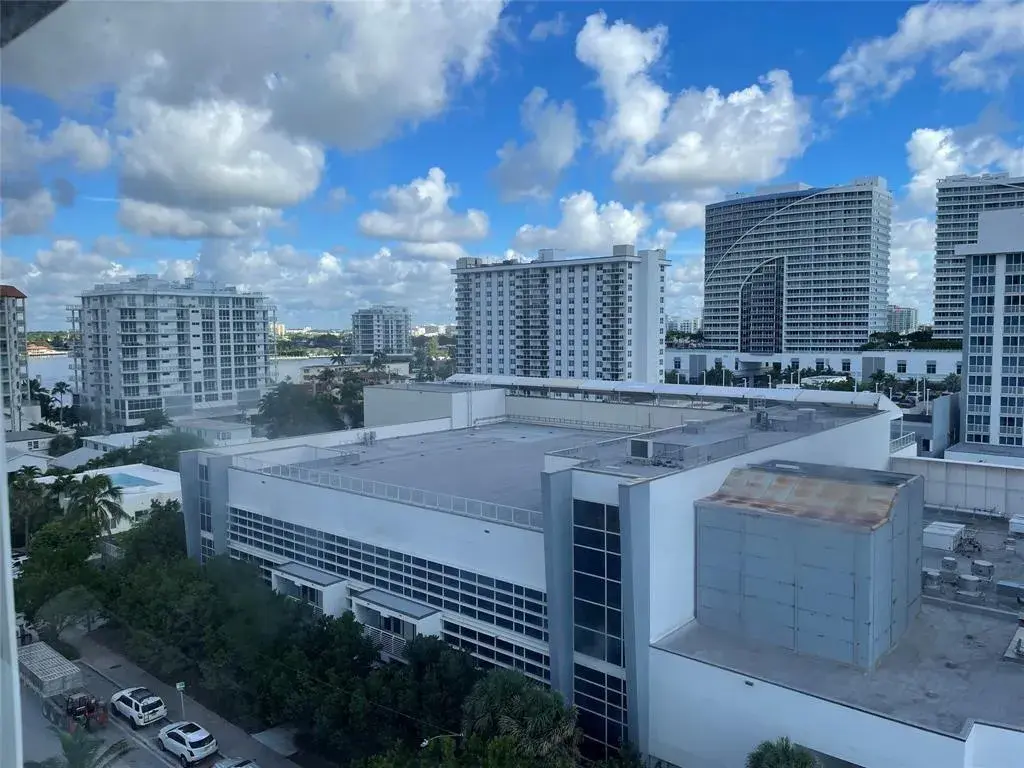 209 N FORT LAUDERDALE BEACH Boulevard # 9F, Fort Lauderdale FL 33304