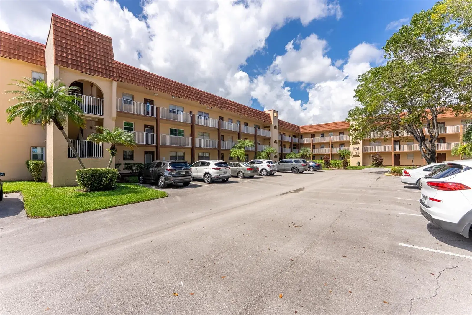 2801 N Pine Island Road N # 202, Sunrise FL 33322