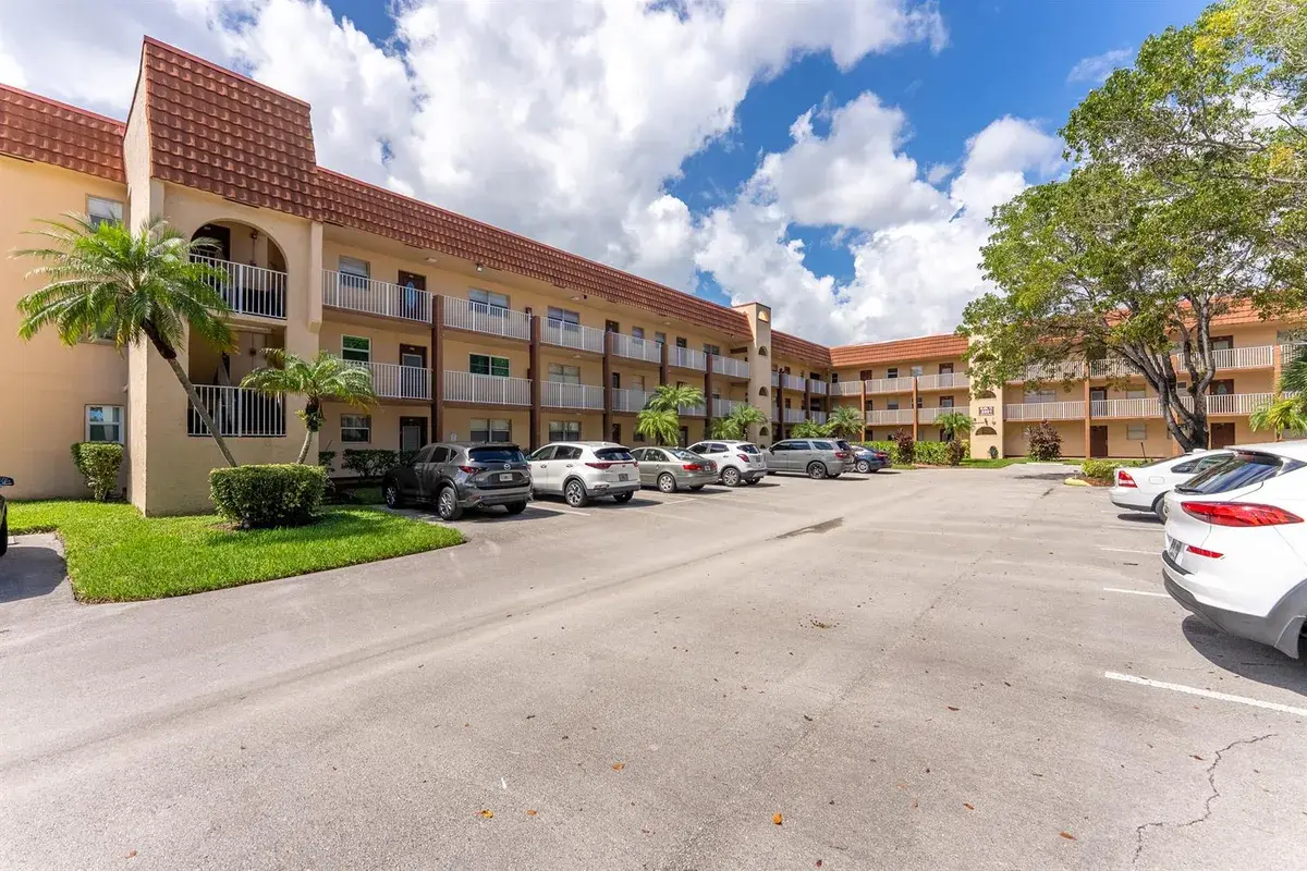 2801 N Pine Island Road N # 202, Sunrise FL 33322