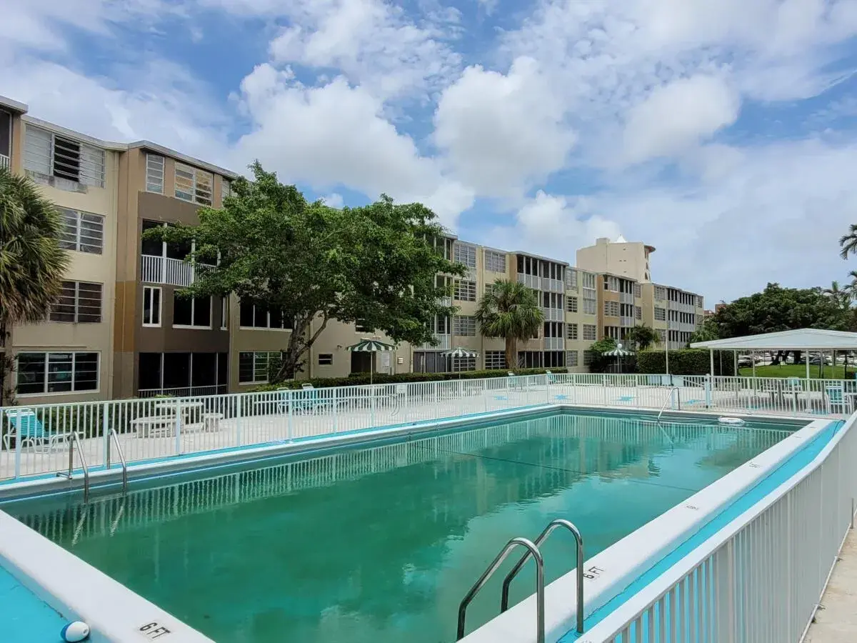 1660 NE 191ST Street # 1, Miami FL 33179