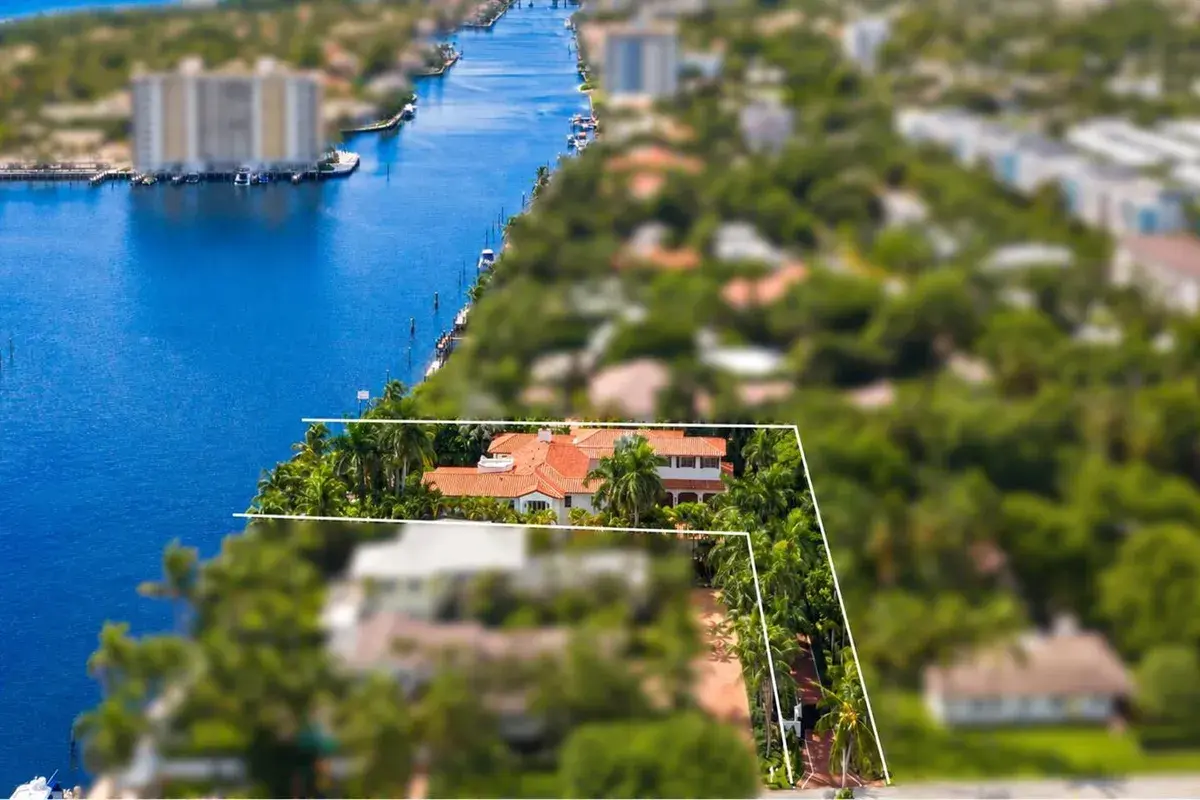 706 SE 2nd Street, Delray Beach FL 33483