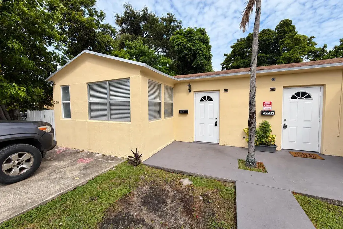2219 Wilson Street, Hollywood FL 33020