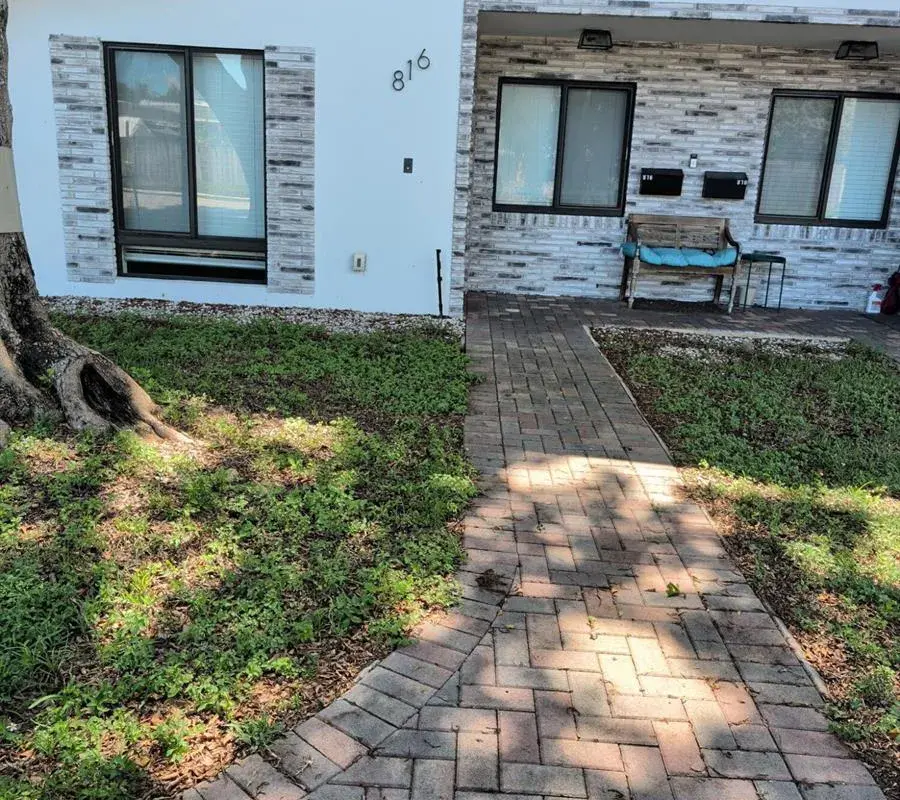 816 SW 12TH Court, Fort Lauderdale FL 33315