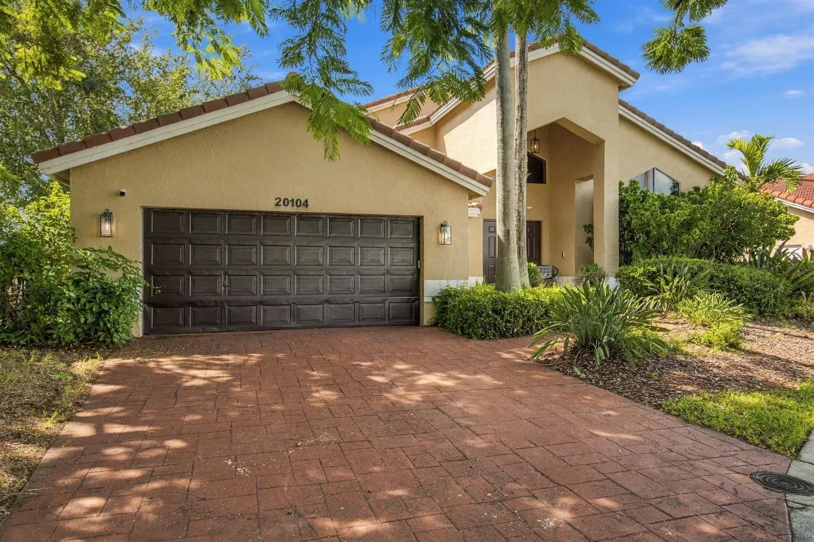 20104 NW 9TH Drive, Pembroke Pines FL 33029