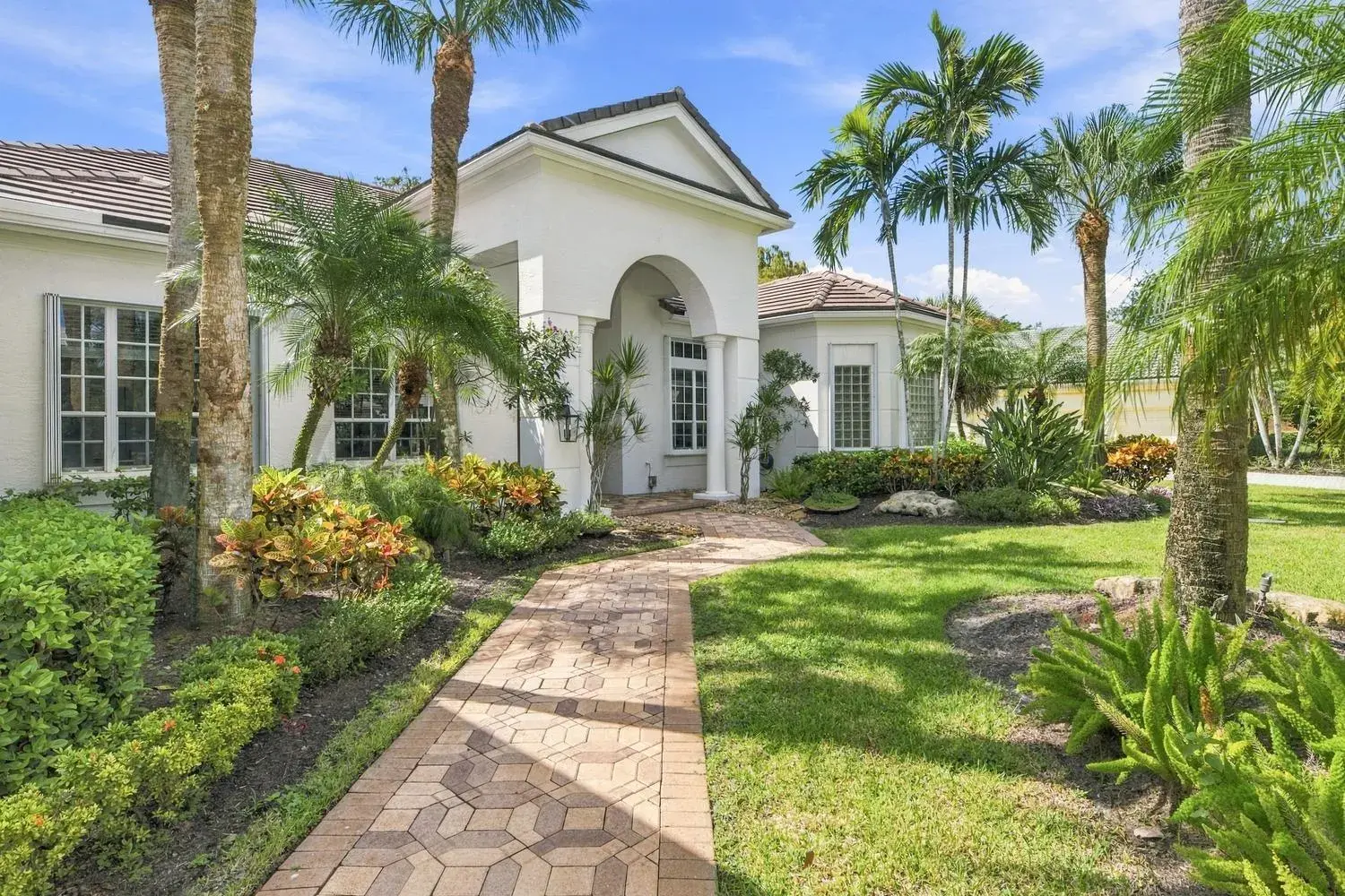 17104 GULF PINE Circle, Wellington FL 33414