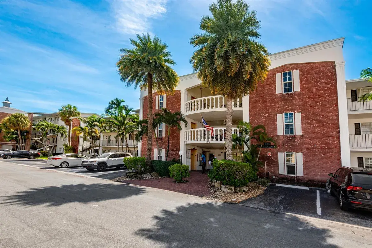 465 Paradise Isle Boulevard, Hallandale Beach FL 33009