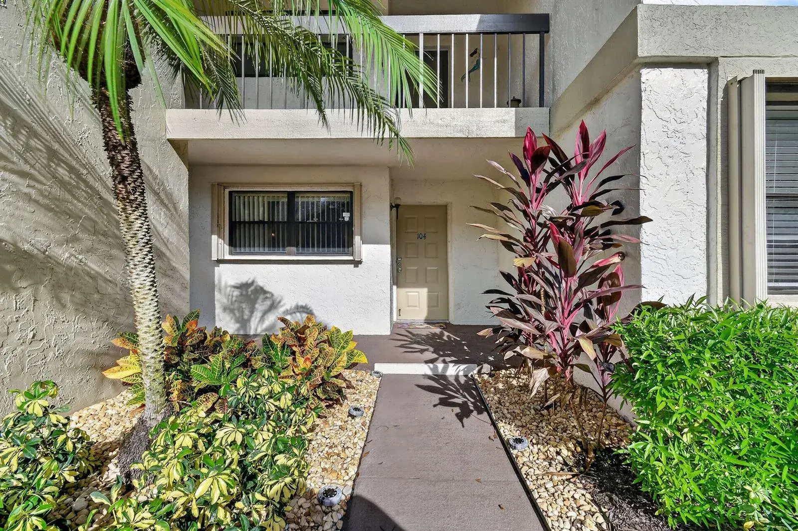 12926 BRIARLAKE Drive # 104b, Palm Beach Gardens FL 33418