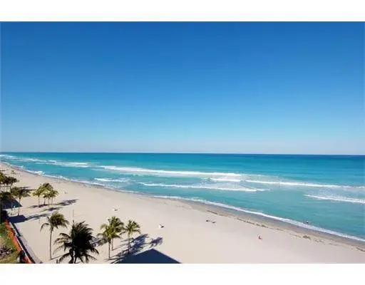 511 S Surf Road, Hollywood FL 33019