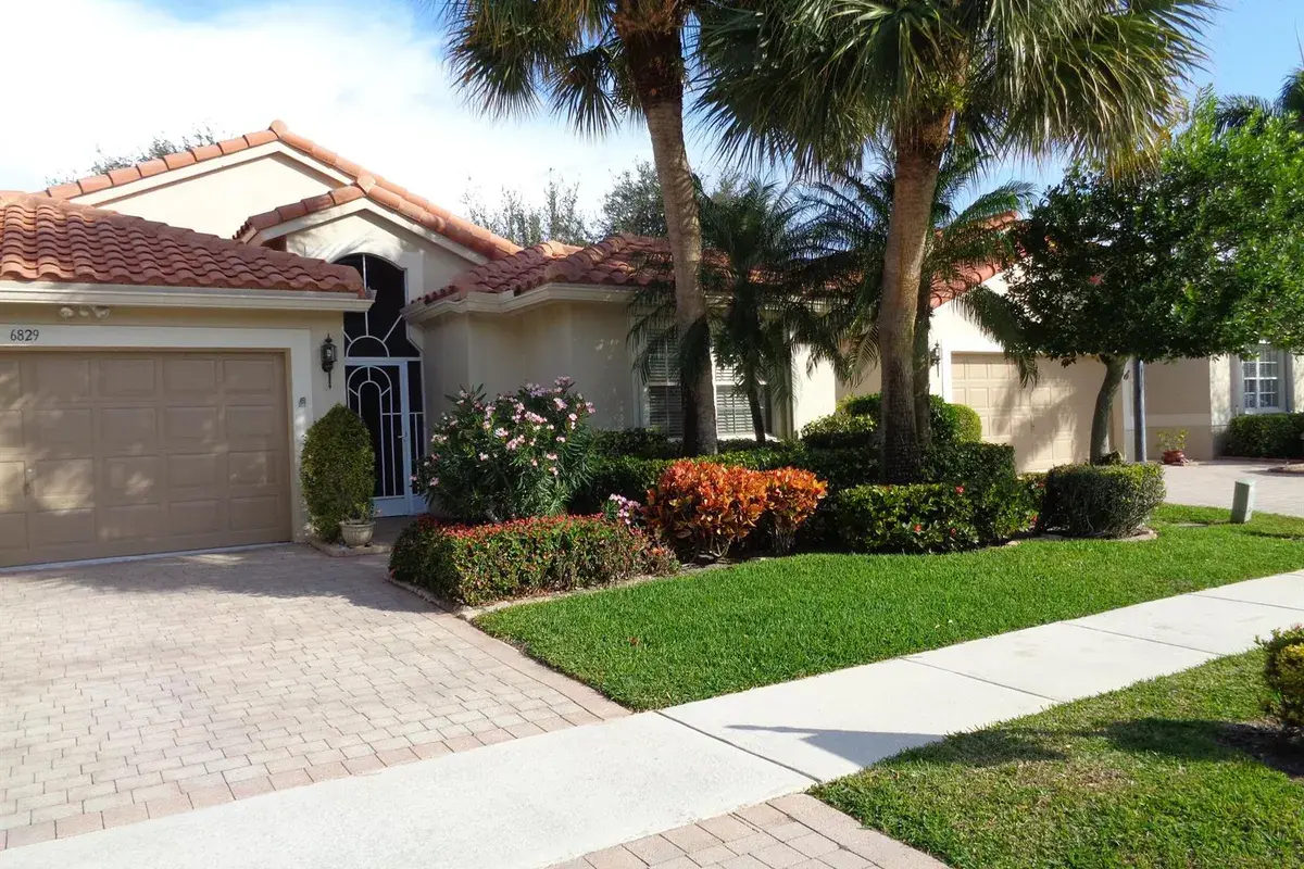 6829 CASTLEMAINE Avenue, Boynton Beach FL 33437