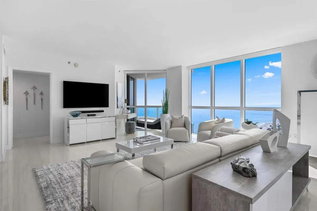 101 S Fort Lauderdale Beach Boulevard # 1807, Fort Lauderdale FL 33316