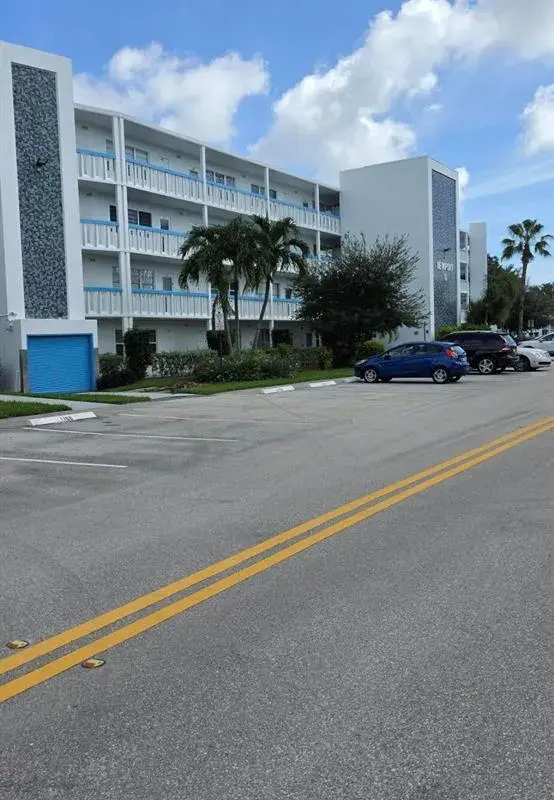 4102 NEWPORT U # 4102, Deerfield Beach FL 33442