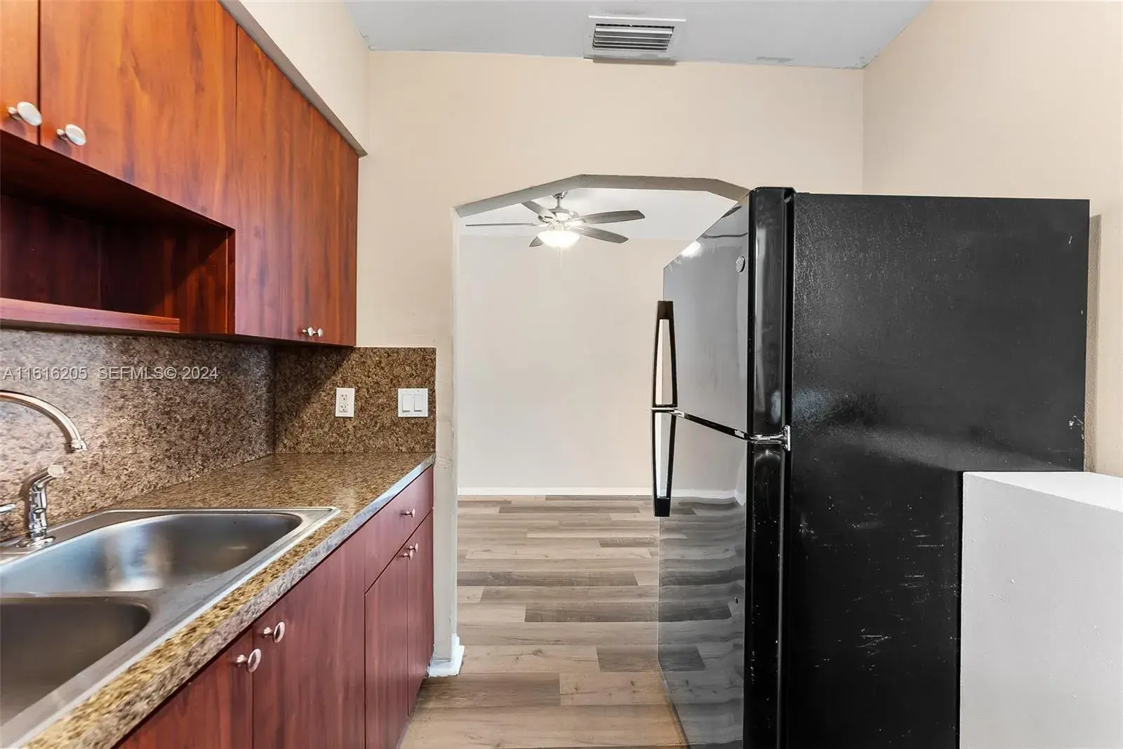 1142 NE 15th Avenue # B, Fort Lauderdale FL 33304