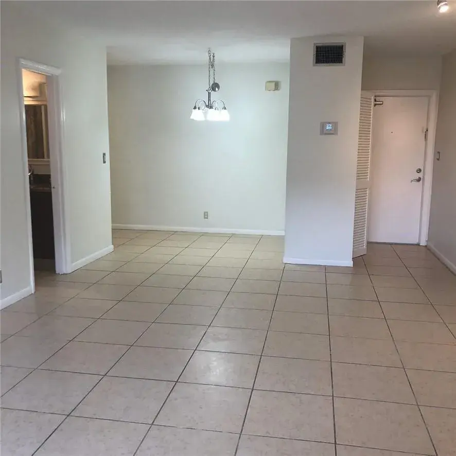 2426 SE 17TH Causeway SE # 205A, Fort Lauderdale FL 33316