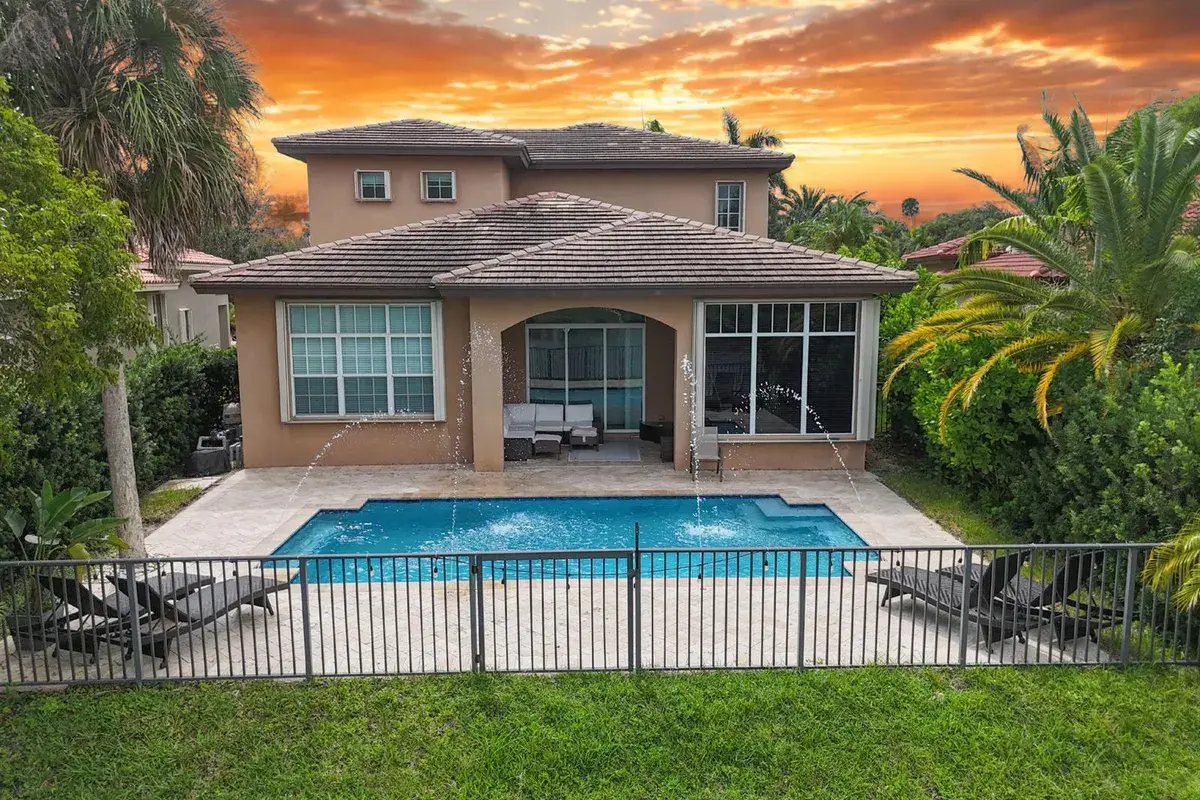 8217 NW 107th Terrace, Parkland FL 33076