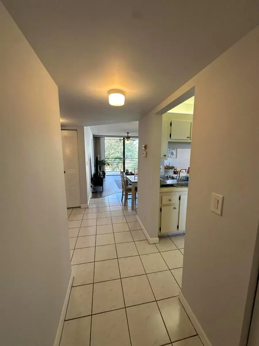 3138 VIA POINCIANA # 317, Lake Worth FL 33467