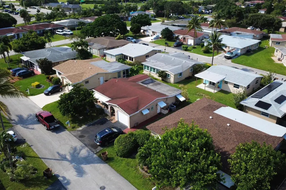 1271 NW 45TH Court, Deerfield Beach FL 33064