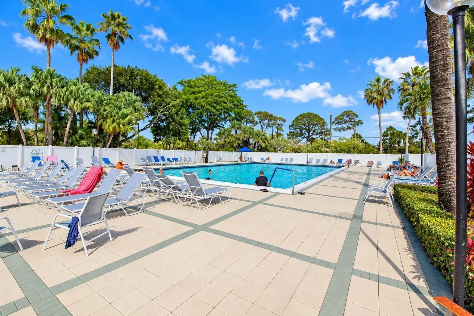 2230 N CYPRESS BEND Drive # 410, Pompano Beach FL 33069