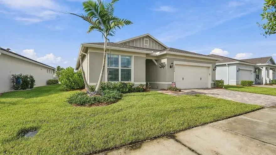 10254 SW Sarcoline Drive, Port St. Lucie FL 34987