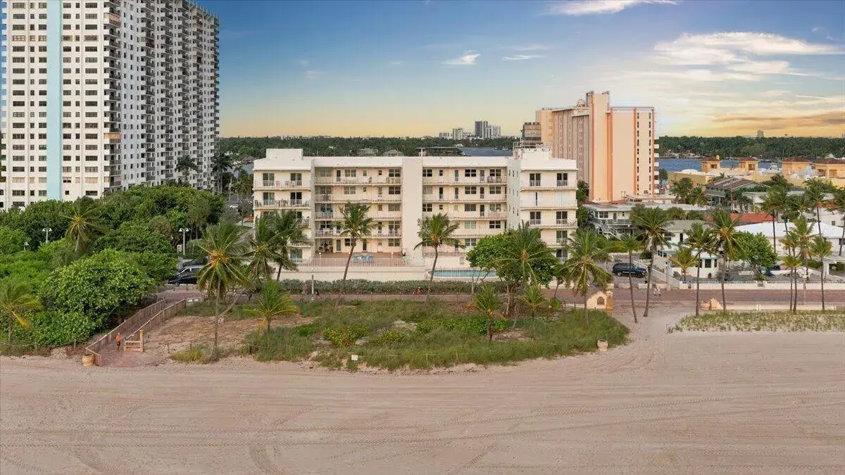 901 S Surf Road # 506, Hollywood FL 33019