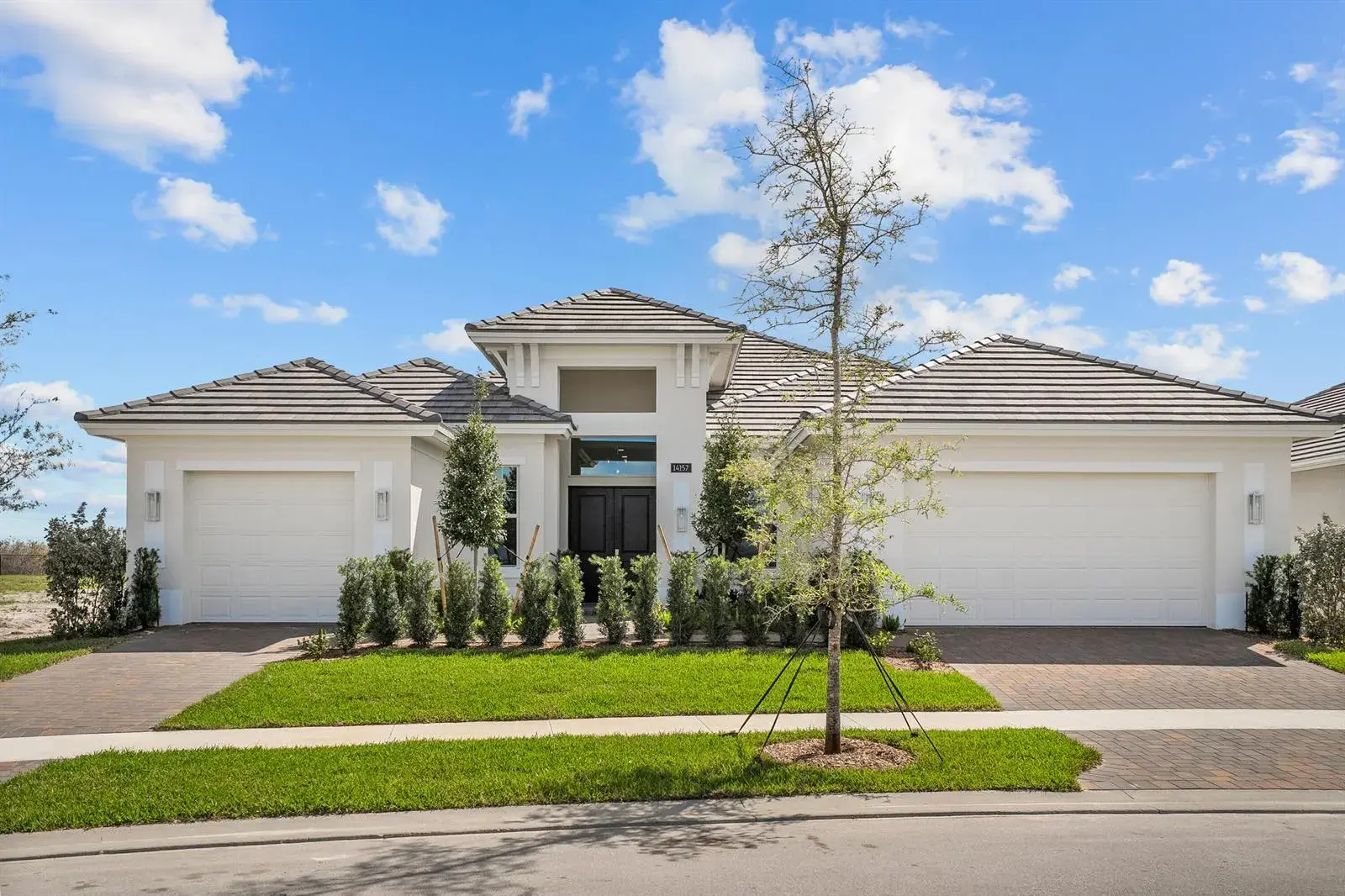 14157 SW PINNACLE Court, Port St. Lucie FL 34987
