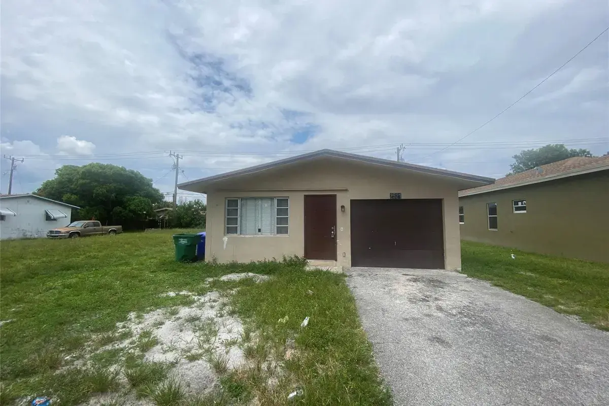 2521 NW 15TH Court, Fort Lauderdale FL 33311