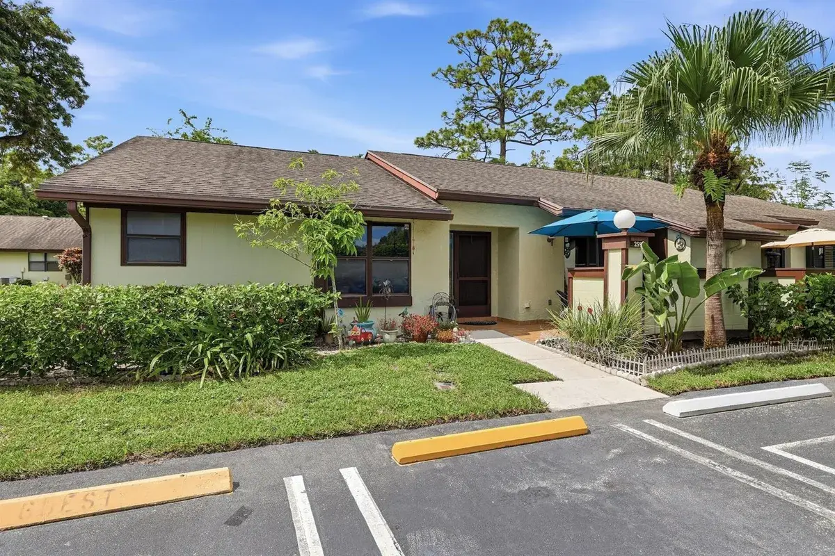 259 DEERFIELD Court, Royal Palm Beach FL 33411