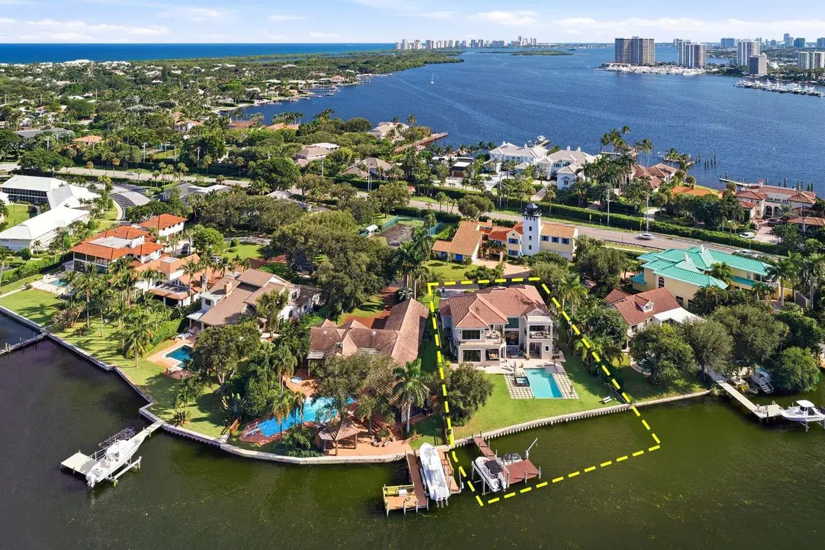 1950 Portage Landing N, North Palm Beach FL 33408