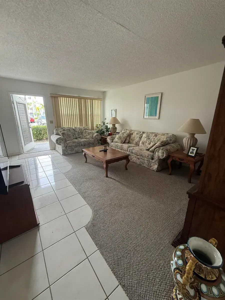 1008 EXETER A, Boca Raton FL 33434