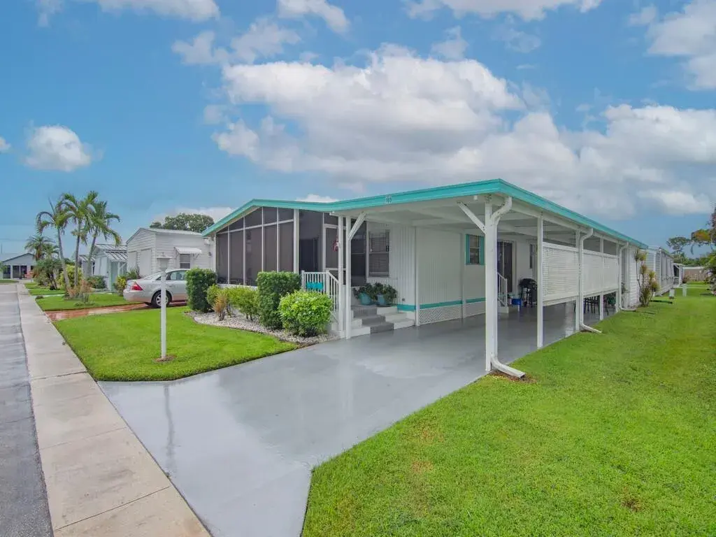4800 SE Federal Highway, Stuart FL 34994