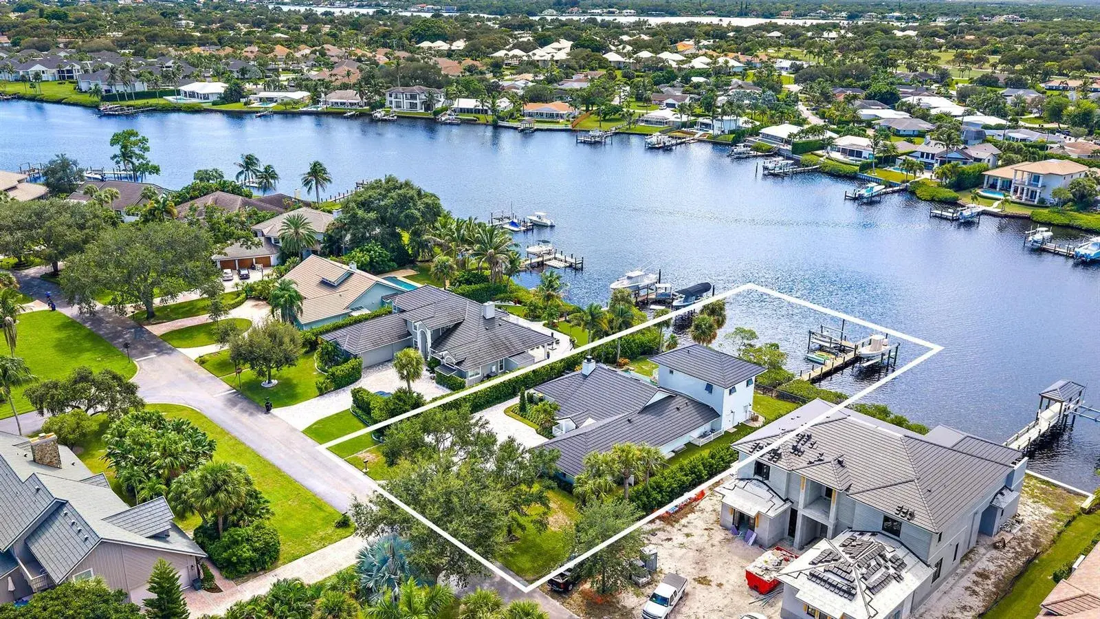 18779 SE RIVER RIDGE Road, Jupiter FL 33469