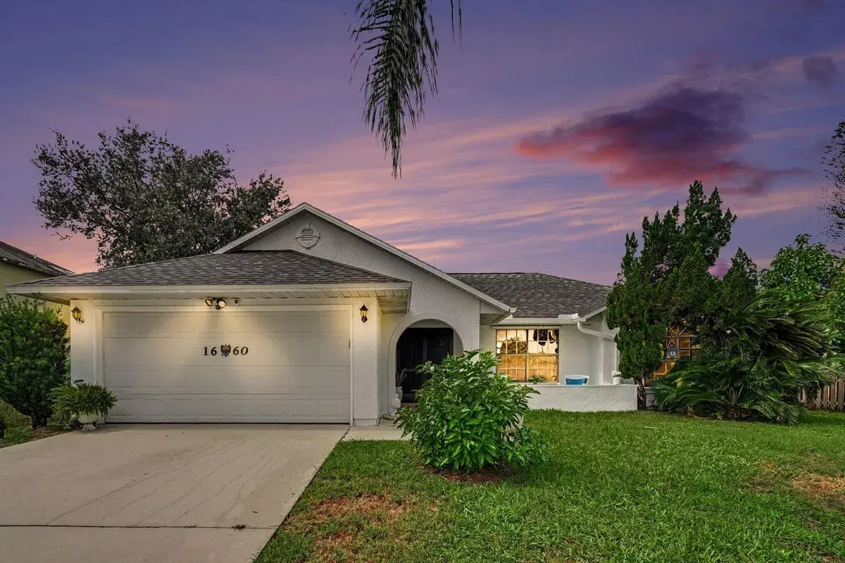 1660 GADSDEN Avenue NW, Palm Bay FL 32907