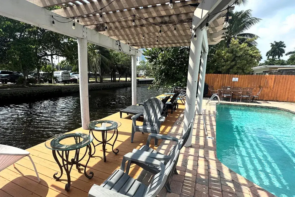 500 SE 9TH Court # 2, Fort Lauderdale FL 33316