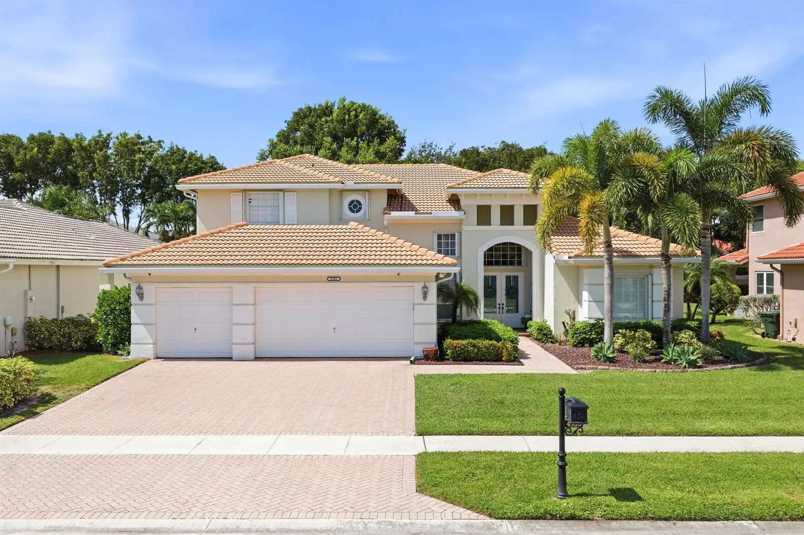 4305 WELLINGTON SHORES Drive, Wellington FL 33449