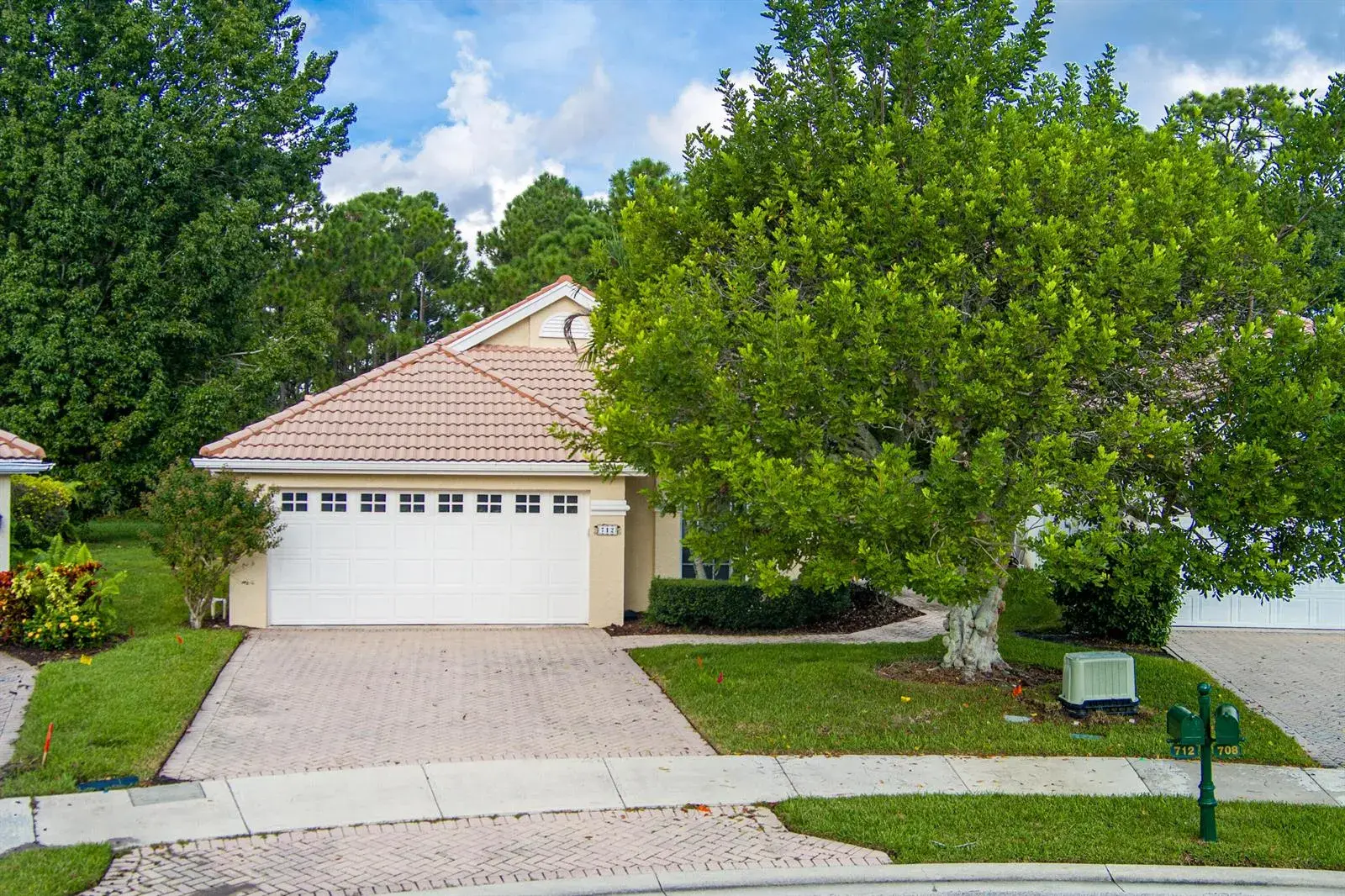 712 SW SAINT VINCENT Cove, Port St. Lucie FL 34986