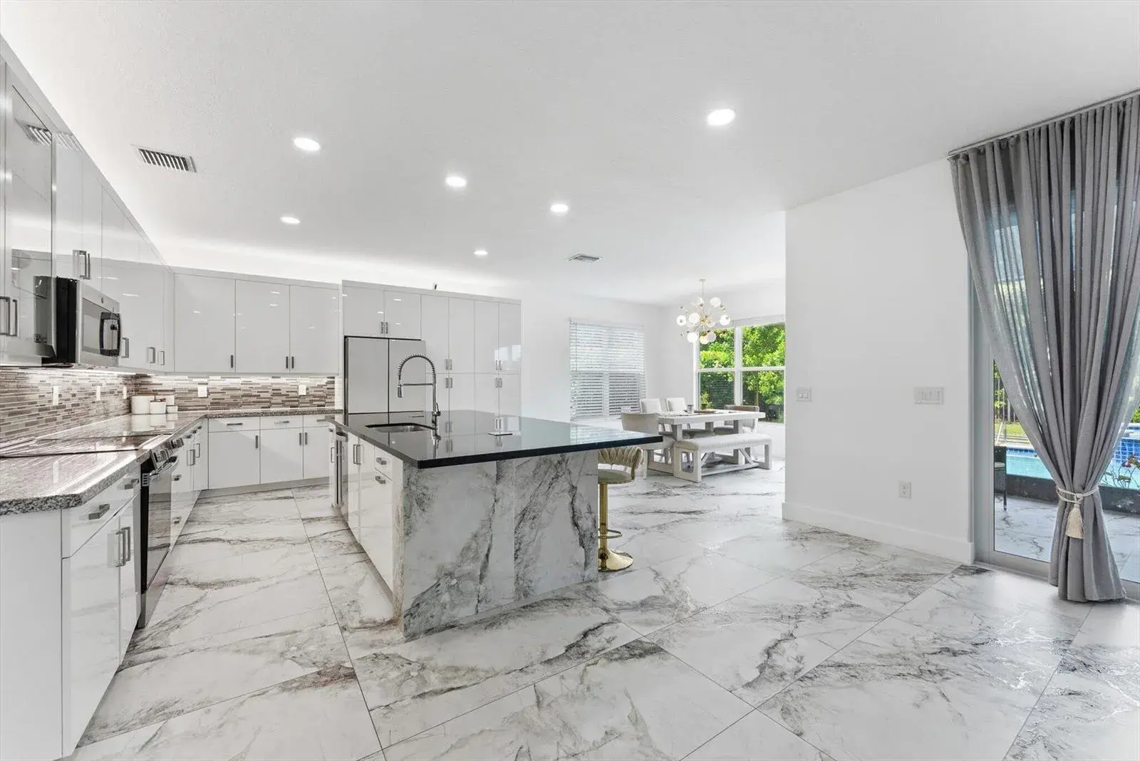 7619 FRANCISCA CLUB Lane, Delray Beach FL 33446